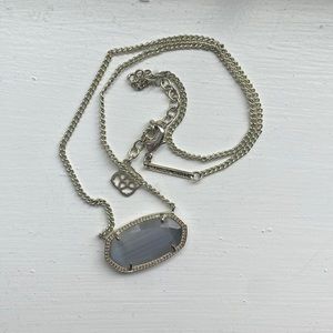 Kendra scott Elissa M size pendant necklace in Slate/grey and gold hardware